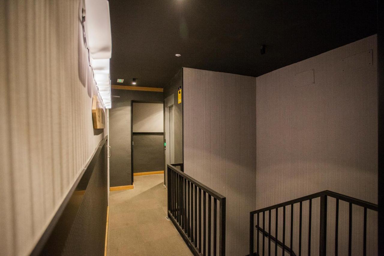 Cc Malasana Madrid Exterior photo
